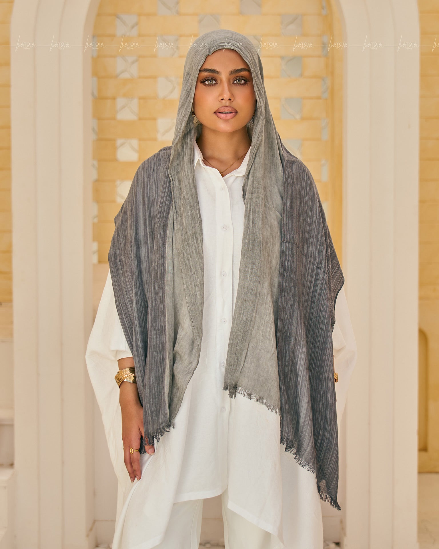 Light Gray * Gray